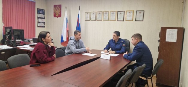 Заместитель прокурора Мурманской области Василий Шевченко провёл выездной личный приём граждан в Кандалакшском муниципальном округе