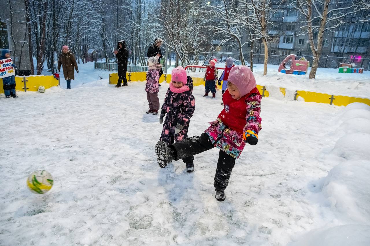 В детском саду №15 (ул. Баумана, 26) прошла увлекательная зимняя спартакиада дошколят «Турнир по футболу» В детском саду №15 (ул. Баумана, 26) прошла увлекательная зимняя спартакиада дошколят «Турнир по футболу»