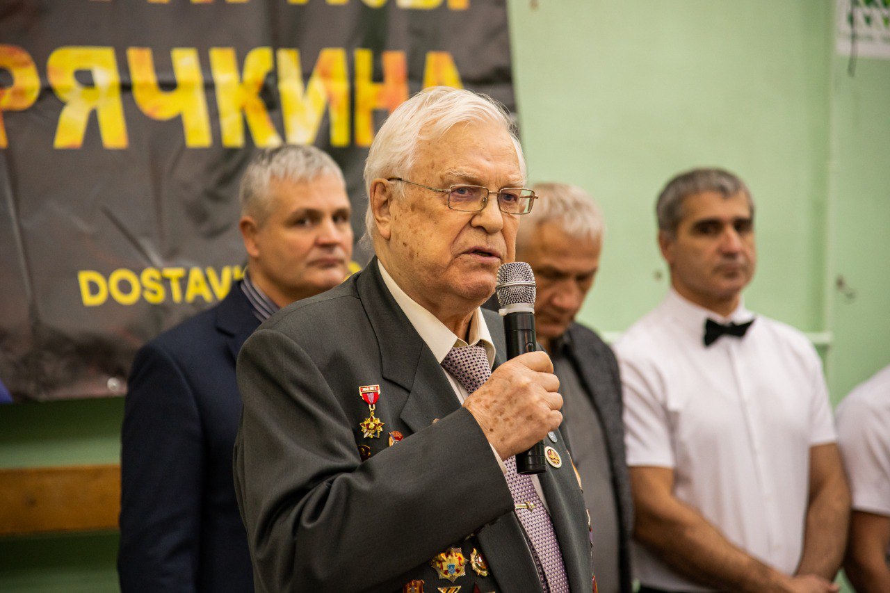 XXVI юношеский турнир города Мурманска по боксу на призы почетного председателя Федерации бокса Мурманской области, почетного гражданина города-героя Мурманска В. И. Горячкина стартовал сегодня во дворце спорта Центрального... XXVI юношеский турнир города Мурманска по боксу на призы почетного председателя Федерации бокса Мурманской области, почетного гражданина города-героя Мурманска В. И. Горячкина стартовал сегодня во дворце спорта Центрального...