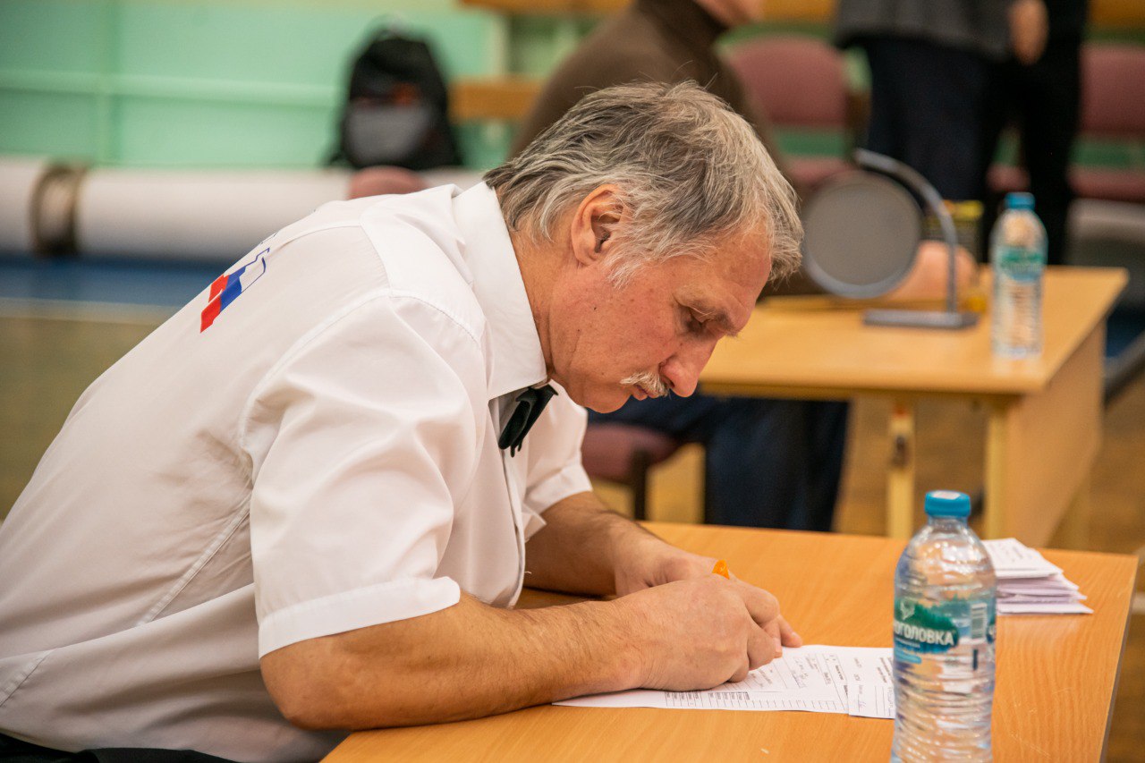 XXVI юношеский турнир города Мурманска по боксу на призы почетного председателя Федерации бокса Мурманской области, почетного гражданина города-героя Мурманска В. И. Горячкина стартовал сегодня во дворце спорта Центрального... XXVI юношеский турнир города Мурманска по боксу на призы почетного председателя Федерации бокса Мурманской области, почетного гражданина города-героя Мурманска В. И. Горячкина стартовал сегодня во дворце спорта Центрального...