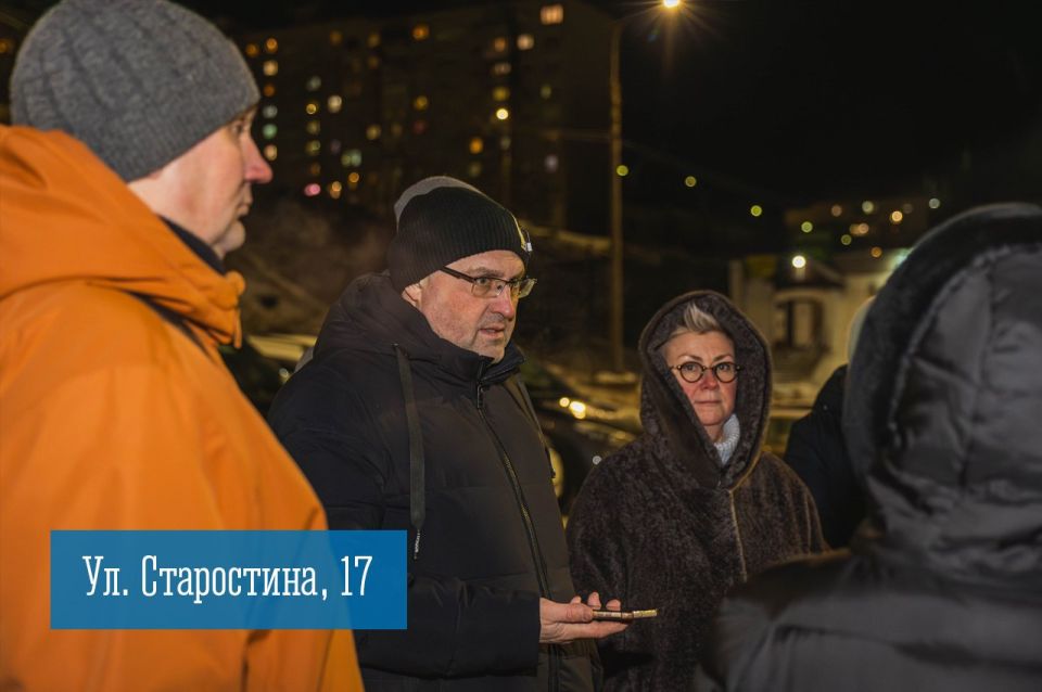 Вопросы содержания придомовых территорий, вывоза снега и своевременной уборки контейнерных площадок активно поднимались мурманчанами на встречах с руководителями административных округов на этой неделе