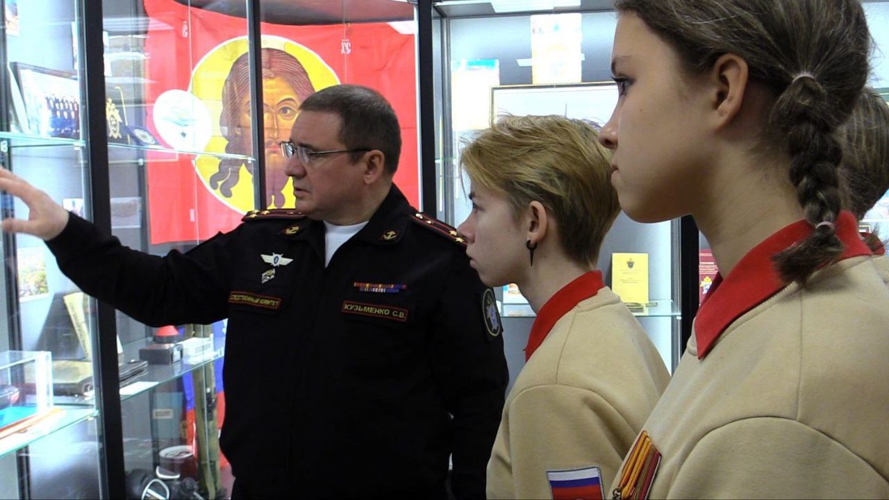 Военные следователи Северного флота провели мастер-класс по криминалистике для юнармейцев Военные следователи Северного флота провели мастер-класс по криминалистике для юнармейцев