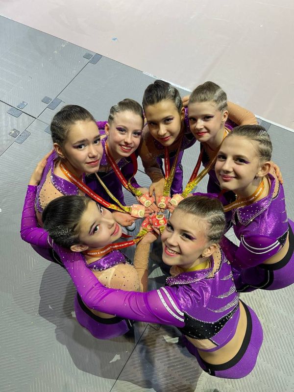 Новые победы мурманчанок. С 1 по 5 декабря в Москве прошли крупнейшие соревнования спортивного сезона Федерации фитнес-аэробики России — Кубок России и Московский международный турнир «Мишка и Матрешка»