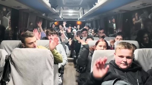 Юные приморцы отправились в предновогоднее путешествие в Мурманскую область