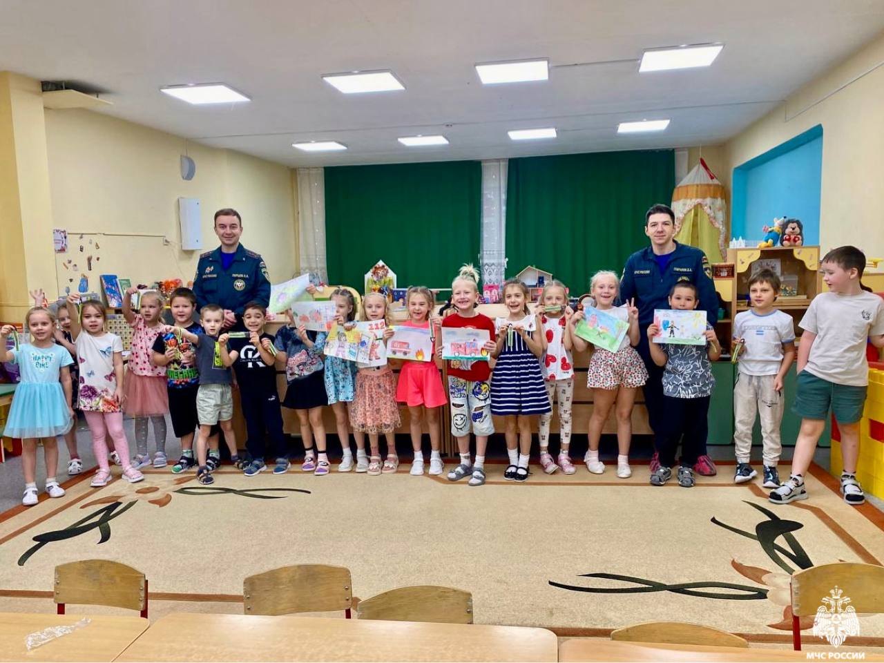 Детская безопасность - приоритет сотрудников #МЧСМурманск