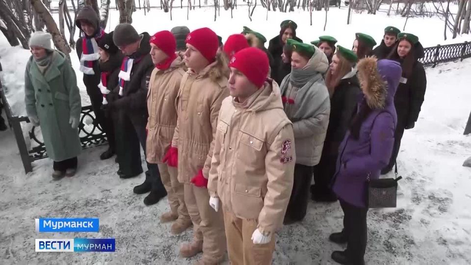 Мемориальную доску Герою России Роману Манкевичу открыли на фасаде мурманской школы №58