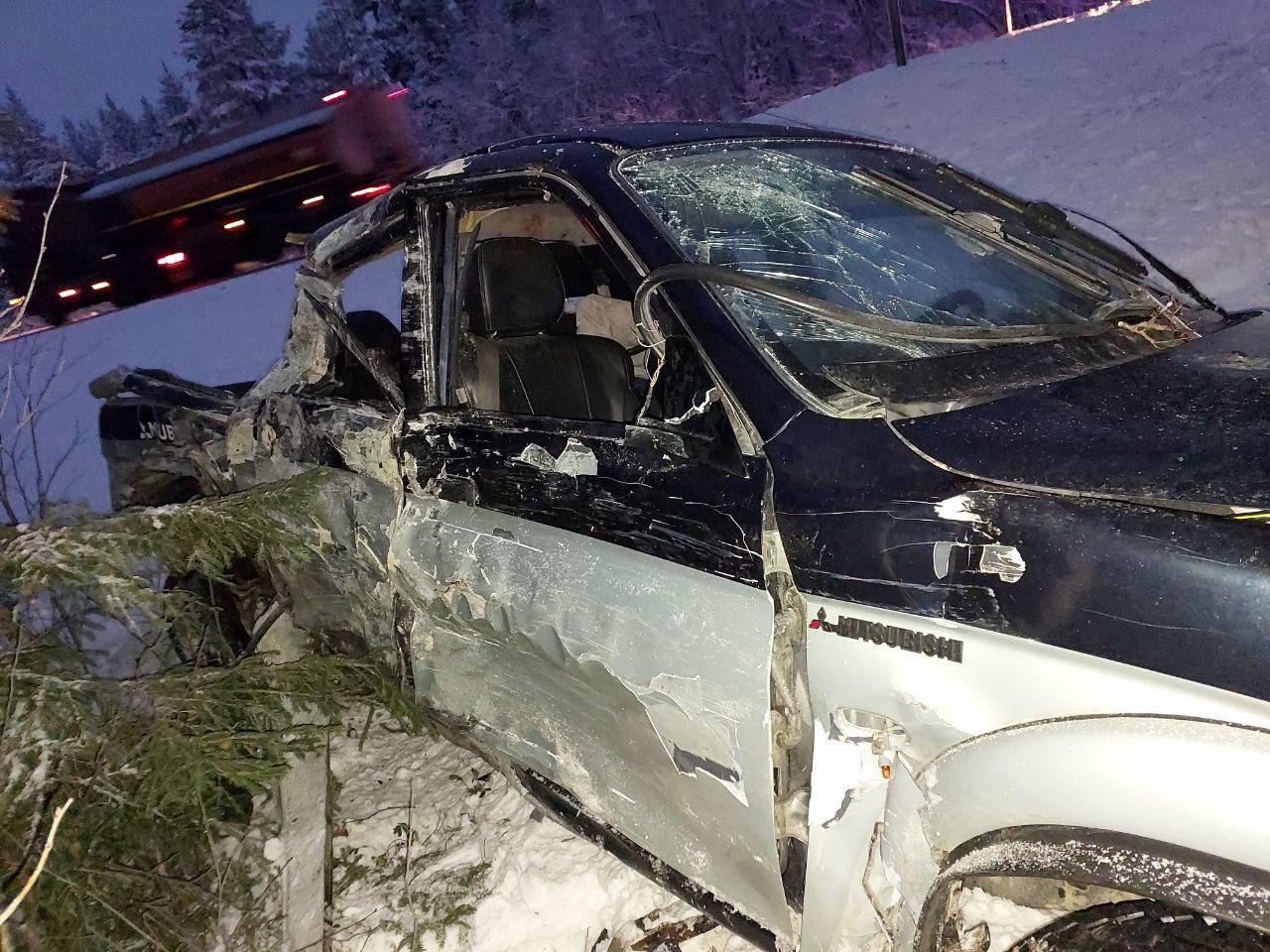 За сутки в Мурманской области произошло два серьезных ДТП: один человек погиб, еще один ранен