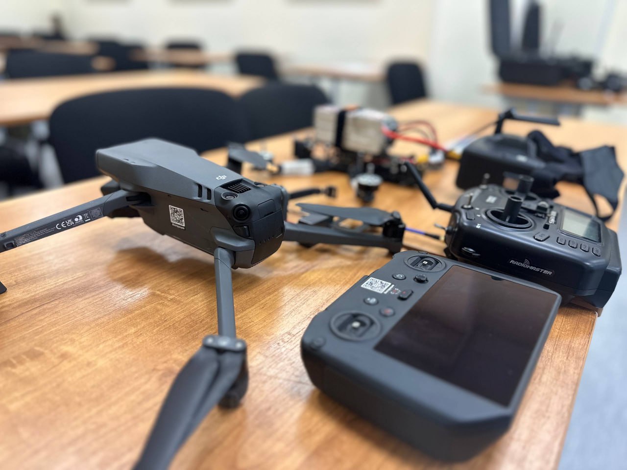 Росгвардия провела тренировку по противодействию беспилотникам в Мурманске Росгвардия провела тренировку по противодействию беспилотникам в Мурманске