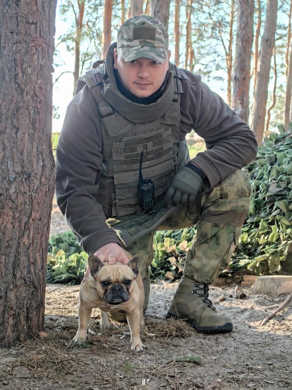 Крепкий, здоровый, живой!. С самого первого класса Александр на вопрос, кем хочет стать в будущем, отвечал – военным Крепкий, здоровый, живой!. С самого первого класса Александр на вопрос, кем хочет стать в будущем, отвечал – военным