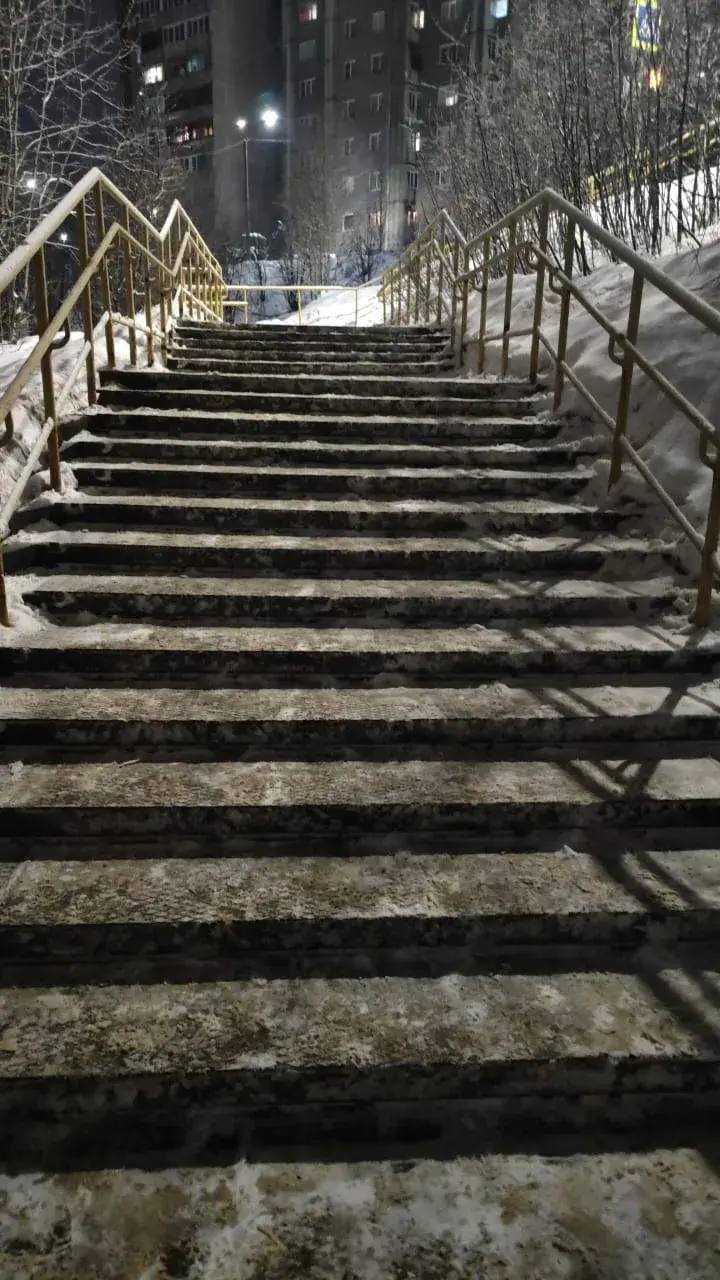 В Мурманске усилили работу по вывозу снега В Мурманске усилили работу по вывозу снега