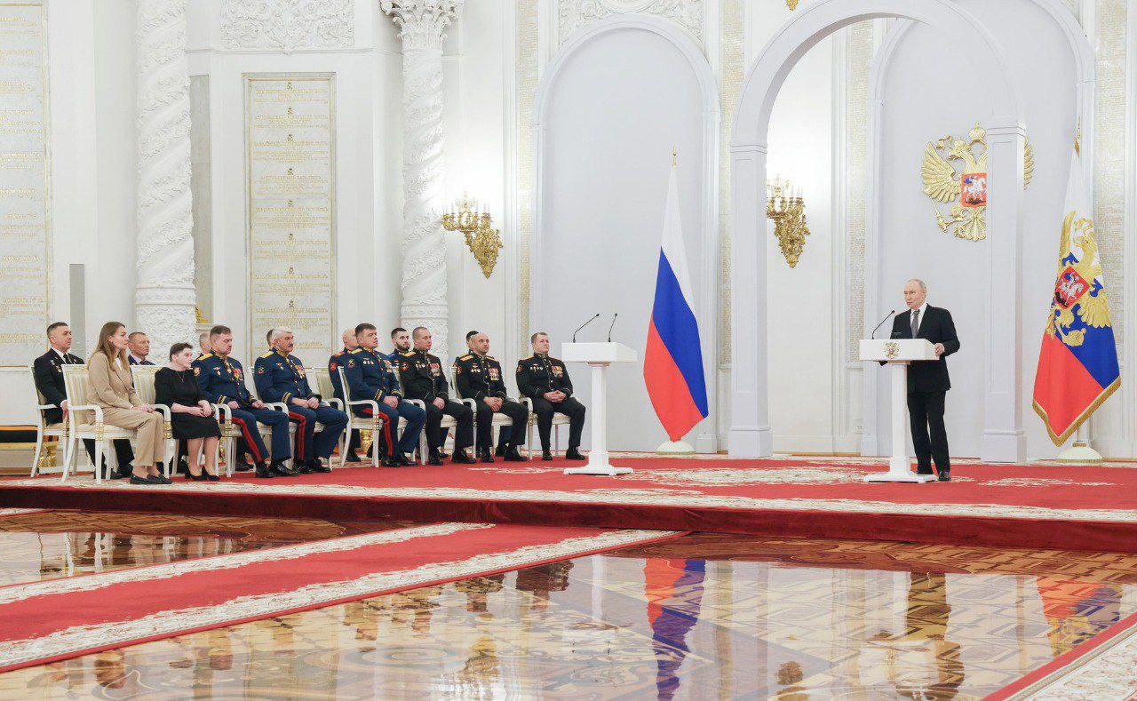 Участник программы «Герои Севера» Илья Жуков принял участие в торжественных мероприятиях в Кремле Участник программы «Герои Севера» Илья Жуков принял участие в торжественных мероприятиях в Кремле