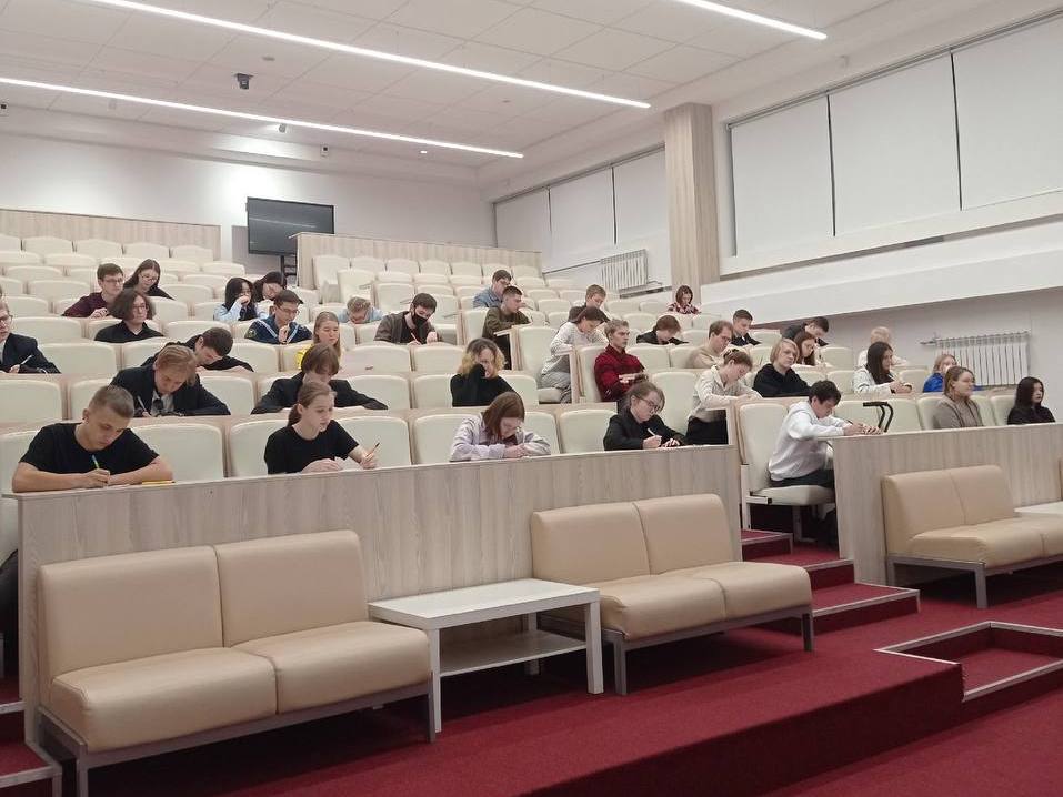 12 декабря участники городского конкурса «Студент года» прошли интеллектуальное испытание «ГДЗ» 12 декабря участники городского конкурса «Студент года» прошли интеллектуальное испытание «ГДЗ»