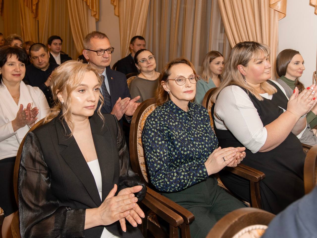 12 декабря 2025 года, в День Конституции Российской Федерации, состоялось торжественное мероприятие, приуроченное к 30-летию Избирательной комиссии Мурманской области 12 декабря 2025 года, в День Конституции Российской Федерации, состоялось торжественное мероприятие, приуроченное к 30-летию Избирательной комиссии Мурманской области