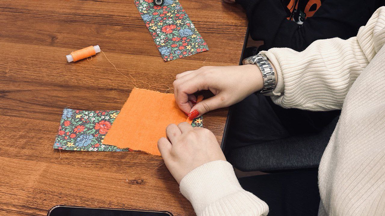 В детской художественной школе города Мурманска продолжаются еженедельные мероприятия в рамках социальных проектов «Творчество вне возраста», «Искусство для всех» и «Свободное творчество» В детской художественной школе города Мурманска продолжаются еженедельные мероприятия в рамках социальных проектов «Творчество вне возраста», «Искусство для всех» и «Свободное творчество»