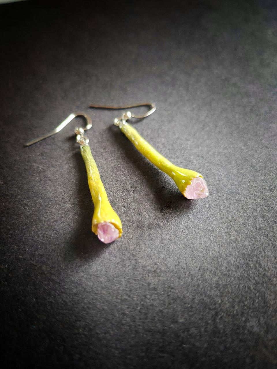 Дух-хранитель, украшения с лишайником и аметистом, козули и эксклюзивный воблер – сувениры из Мурманской области вошли в число лучших в стране Дух-хранитель, украшения с лишайником и аметистом, козули и эксклюзивный воблер – сувениры из Мурманской области вошли в число лучших в стране