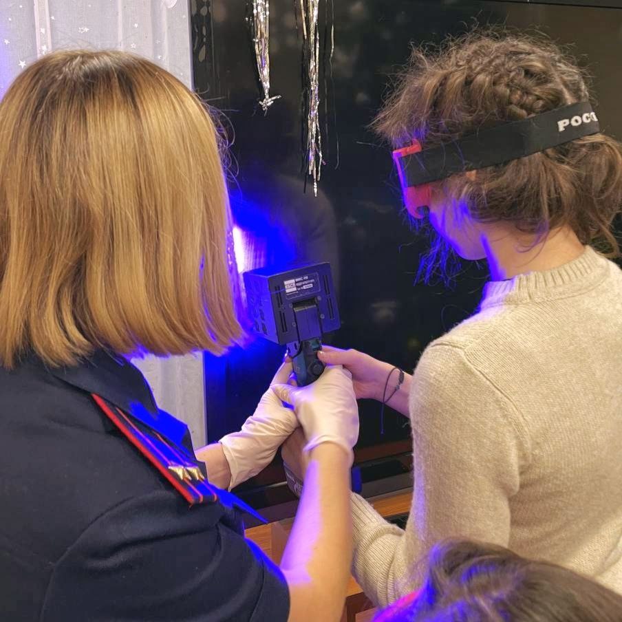 Сотрудник СУ СК России по Мурманской области приняла участие в проекте «Азбука профессий» Сотрудник СУ СК России по Мурманской области приняла участие в проекте «Азбука профессий»