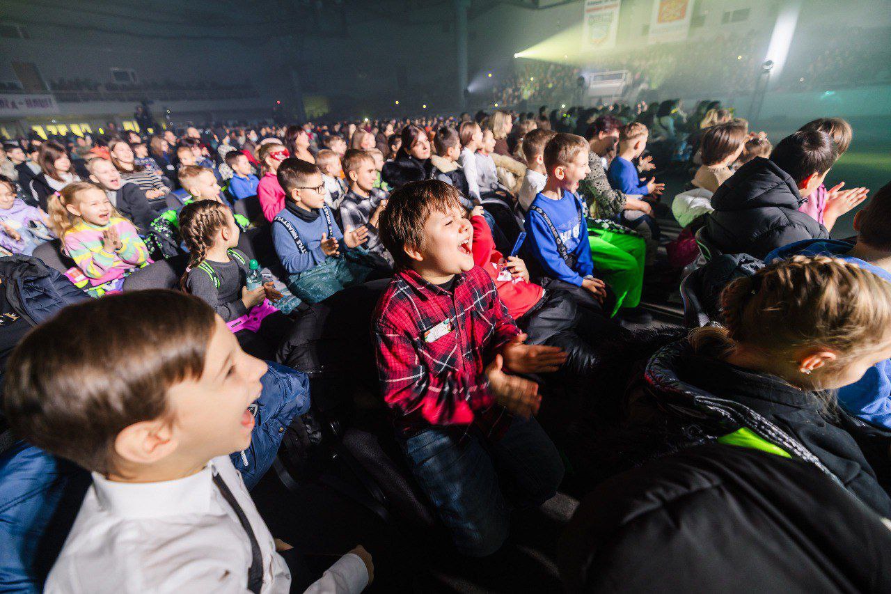Губернаторские елки подарили новогоднее волшебство тысячам юных северян, в том числе детям наших защитников Губернаторские елки подарили новогоднее волшебство тысячам юных северян, в том числе детям наших защитников