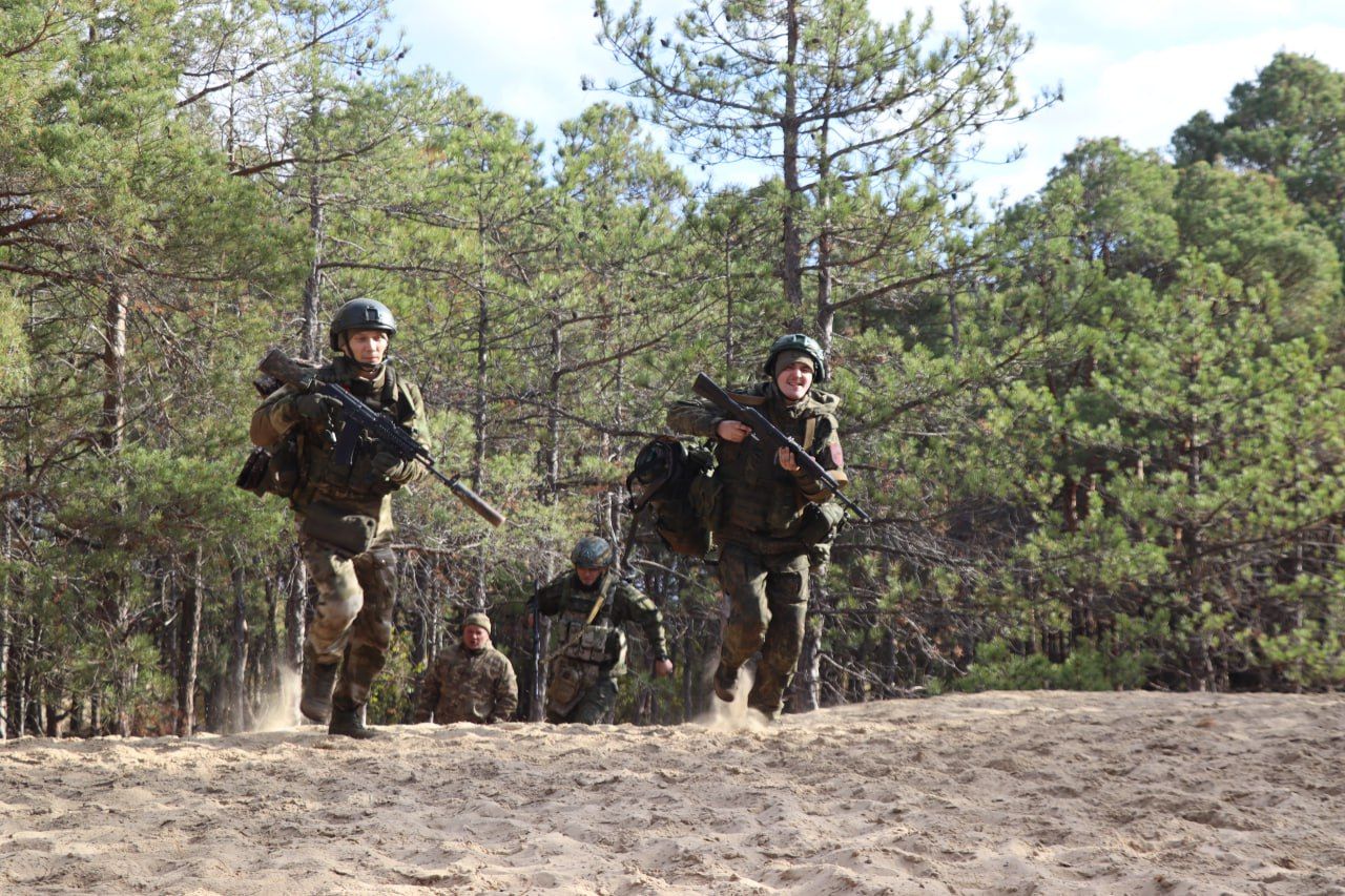 В одной лодке с "арктическими волками" В одной лодке с "арктическими волками"
