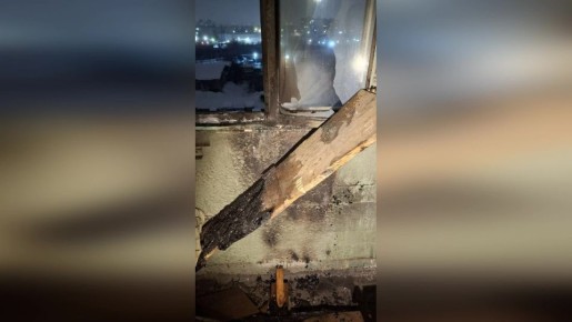 В Мурманске потушили пожар в жилом доме на улице Полины Осипенко, 14