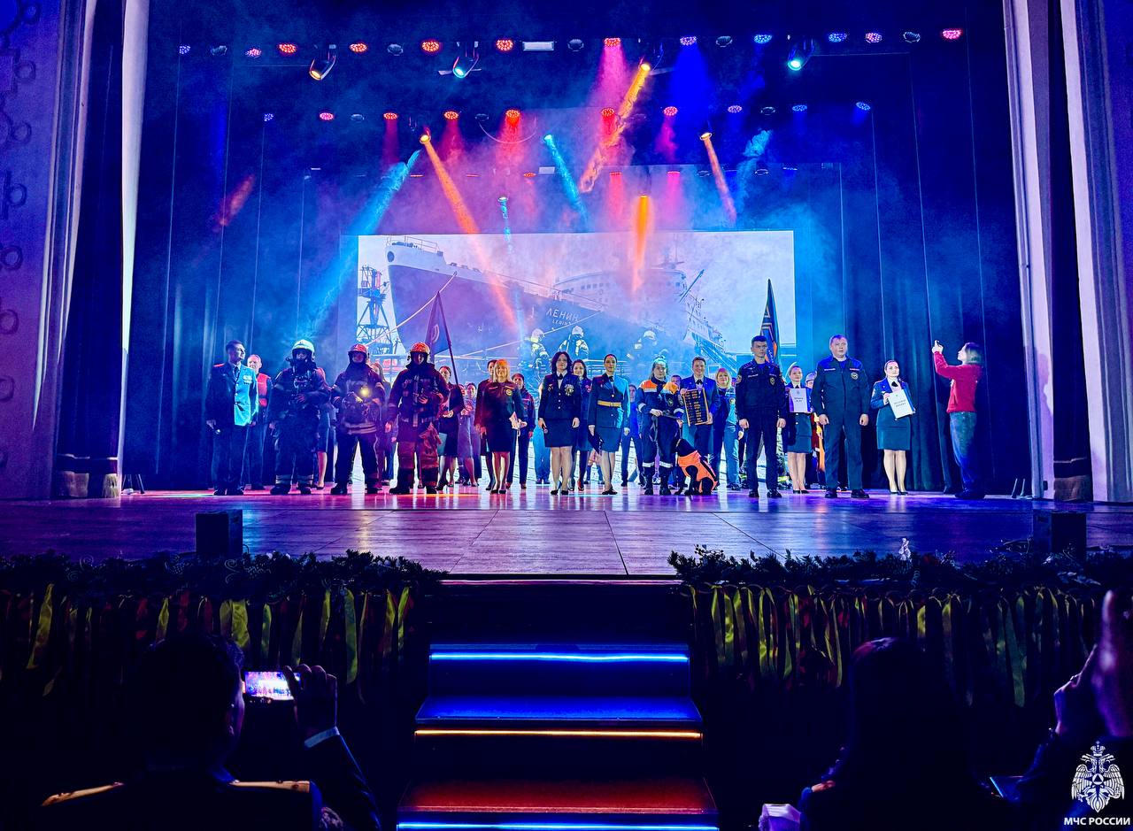 Время героев: День спасателя Российской Федерации Время героев: День спасателя Российской Федерации