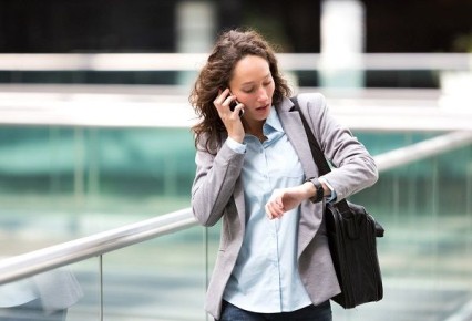 Опоздание на 7 минут: когда грозит увольнение и как защитить свои права