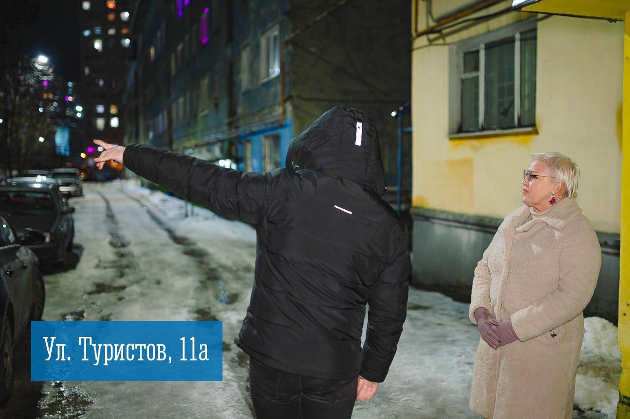 В округах города-героя прошли выездные встречи руководителей управлений административных округов с мурманчанами В округах города-героя прошли выездные встречи руководителей управлений административных округов с мурманчанами