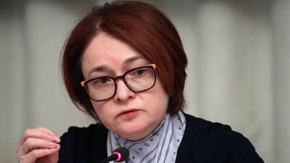 Ставки по кредитам поднимаются на фоне снижения ключевой ставки ЦБ