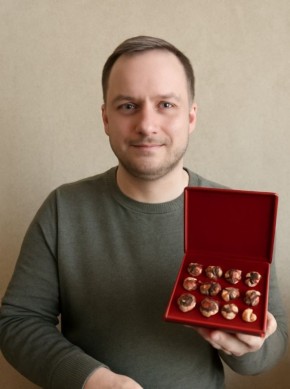 Секреты успеха торговли советскими значками