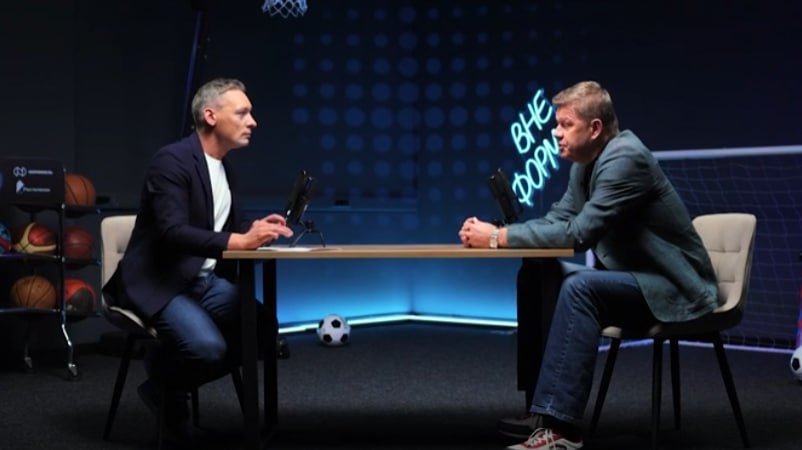 Сегодня выйдет следующая серия подкаста «Вне формата» — разговоры с легендарными российскими спортсменами, чьи имена навсегда вошли в историю мирового спорта