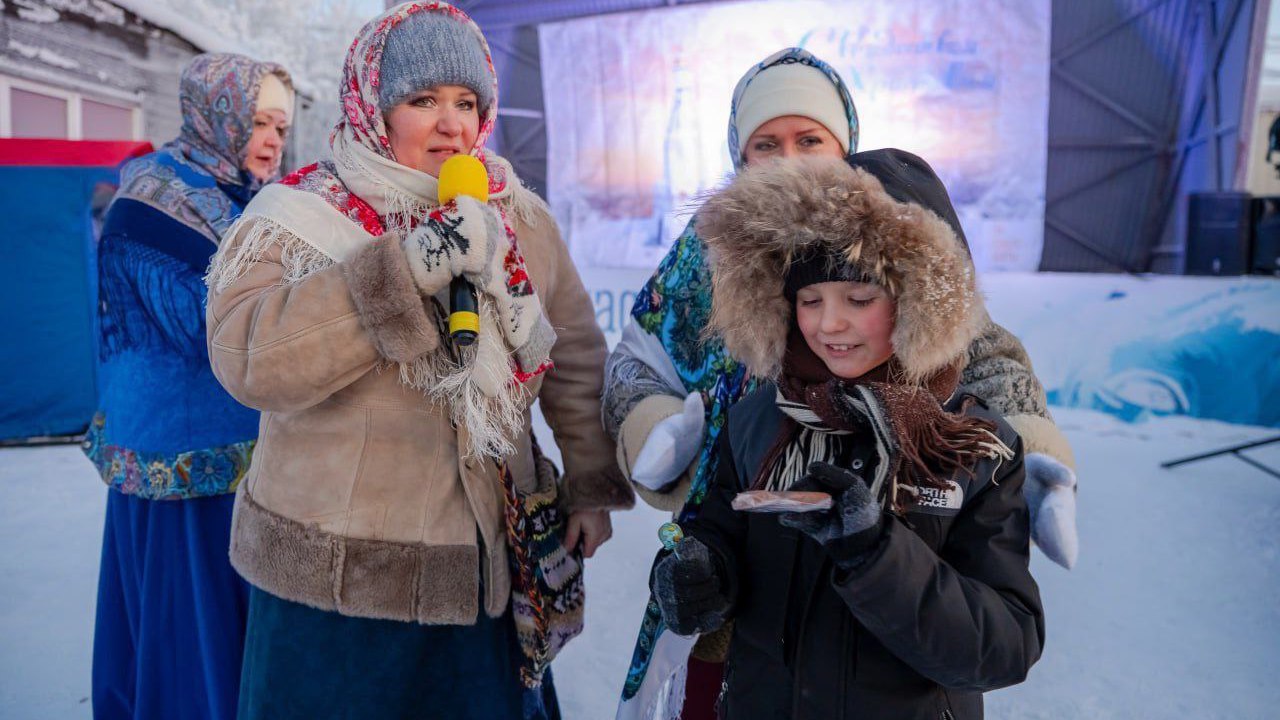 На Семеновском озере в Мурманске прошел праздник "Свет Христова Рождества" На Семеновском озере в Мурманске прошел праздник "Свет Христова Рождества"