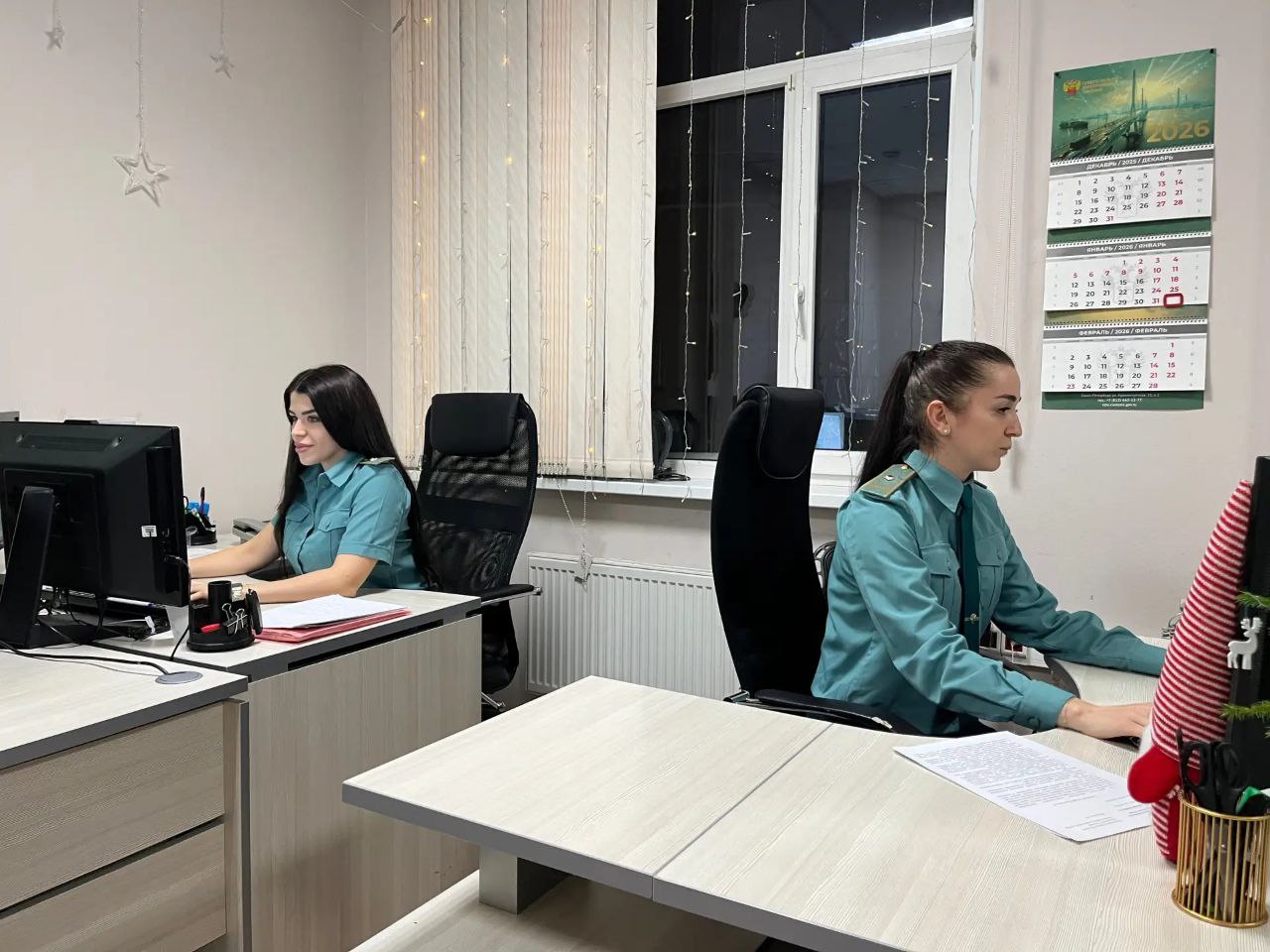 Даже в праздники - на боевом посту! Даже в праздники - на боевом посту!