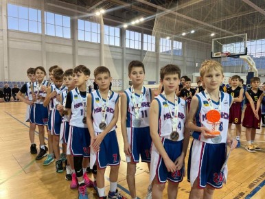 Мурманчане стали бронзовыми призерами турнира по баскетболу памяти Виктора Блохина