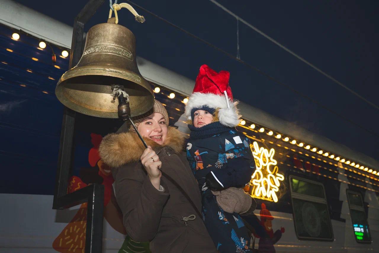 Новогодний чудо-поезд снова в Мурманске! Новогодний чудо-поезд снова в Мурманске!