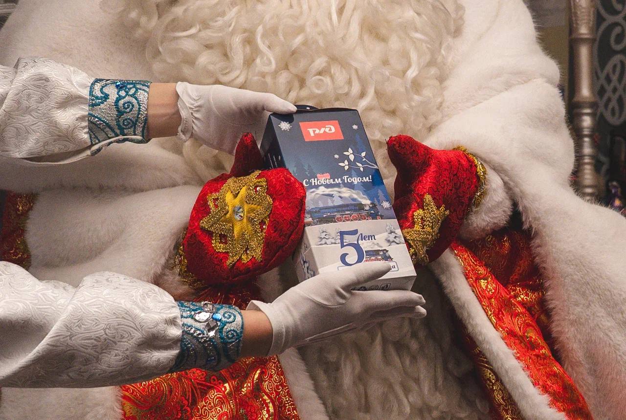 Новогодний чудо-поезд снова в Мурманске! Новогодний чудо-поезд снова в Мурманске!