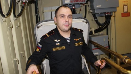 Счастливый случай. Желание ходить в море определило судьбу моряка Моторист машинной группы БЧ-5 фрегата "Адмирал флота Касатонов" Михаил Бузунов, прежде чем вступить во взрослую жизнь, никогда не видел море наяву