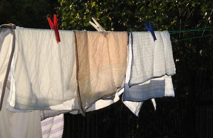 Как вывести пятна от сока и ягод в домашних условиях