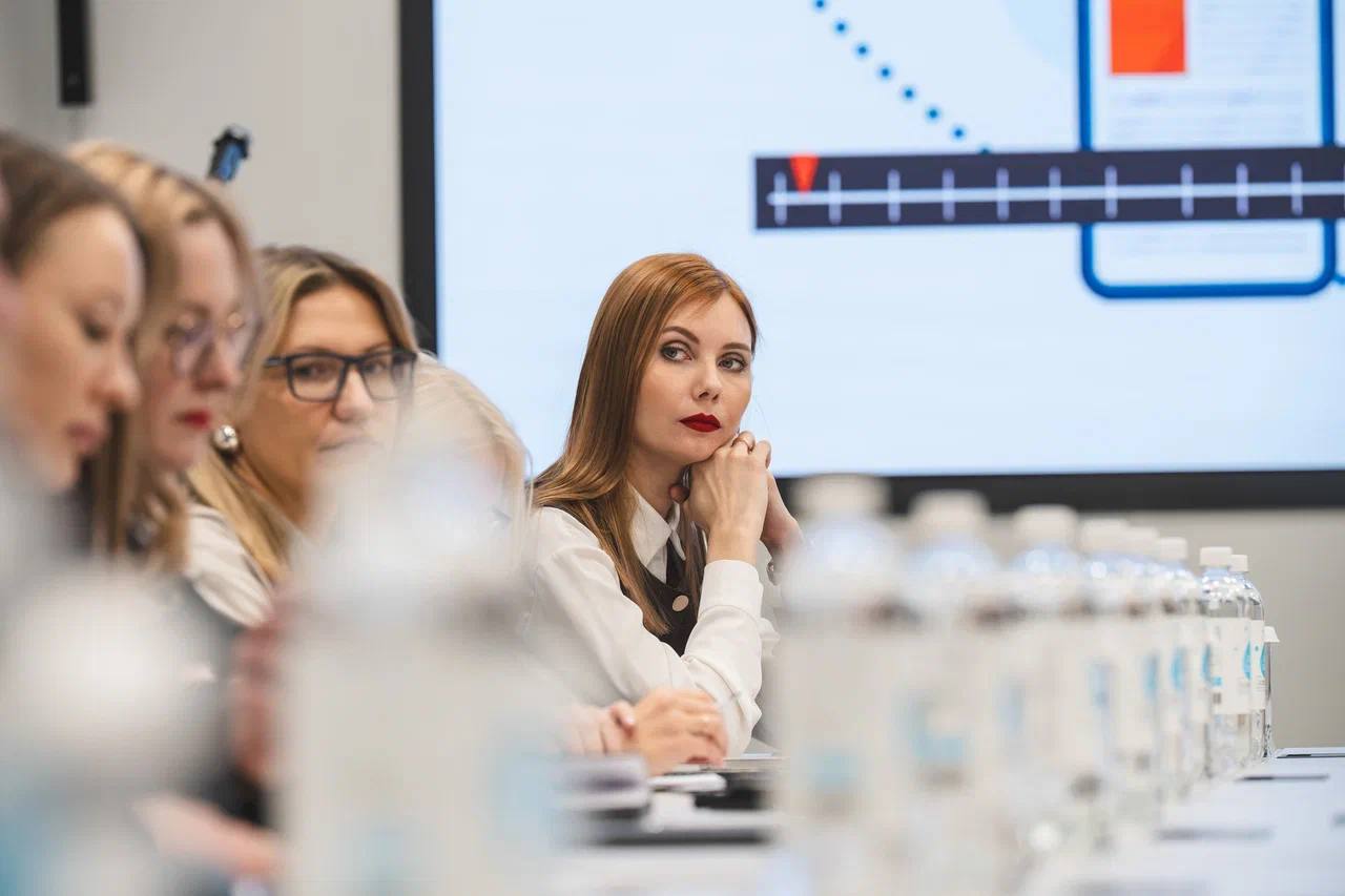 В День российской печати в Мурманске прошла встреча губернатора Андрея Чибиса с журналистами В День российской печати в Мурманске прошла встреча губернатора Андрея Чибиса с журналистами