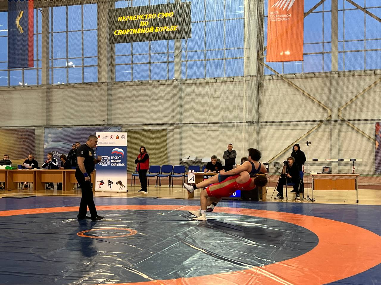 Сборная Мурманской области взяла 16 медалей на первенстве СЗФО по греко-римской борьбе Сборная Мурманской области взяла 16 медалей на первенстве СЗФО по греко-римской борьбе