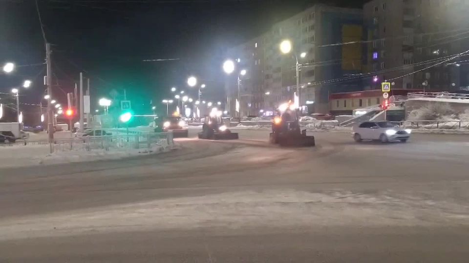 За сутки из Мурманска вывезли 2 832 кубометра снега