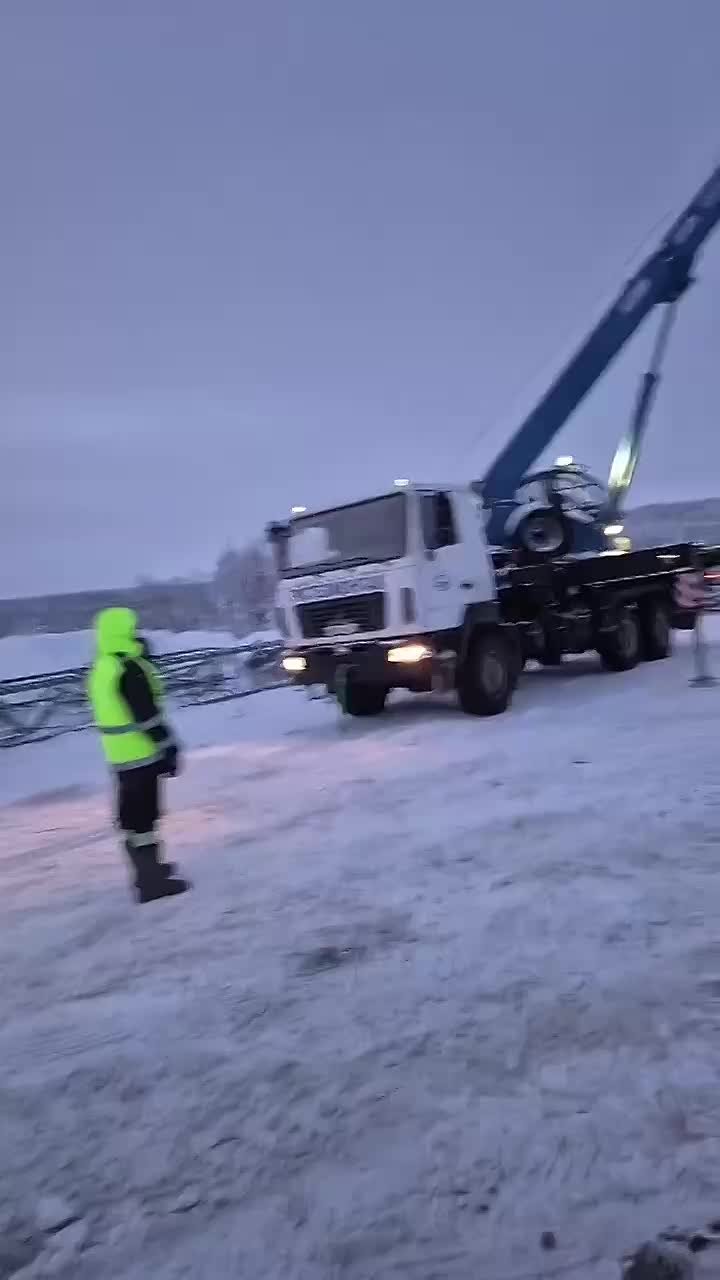 Северный флот помогает в восстановлении электроснабжения Мурманска и Североморска