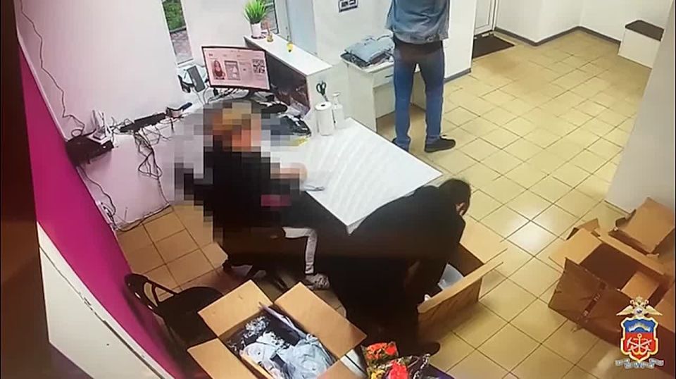 � ������ ��������� ���� � �����, ���������� ������ � ������������