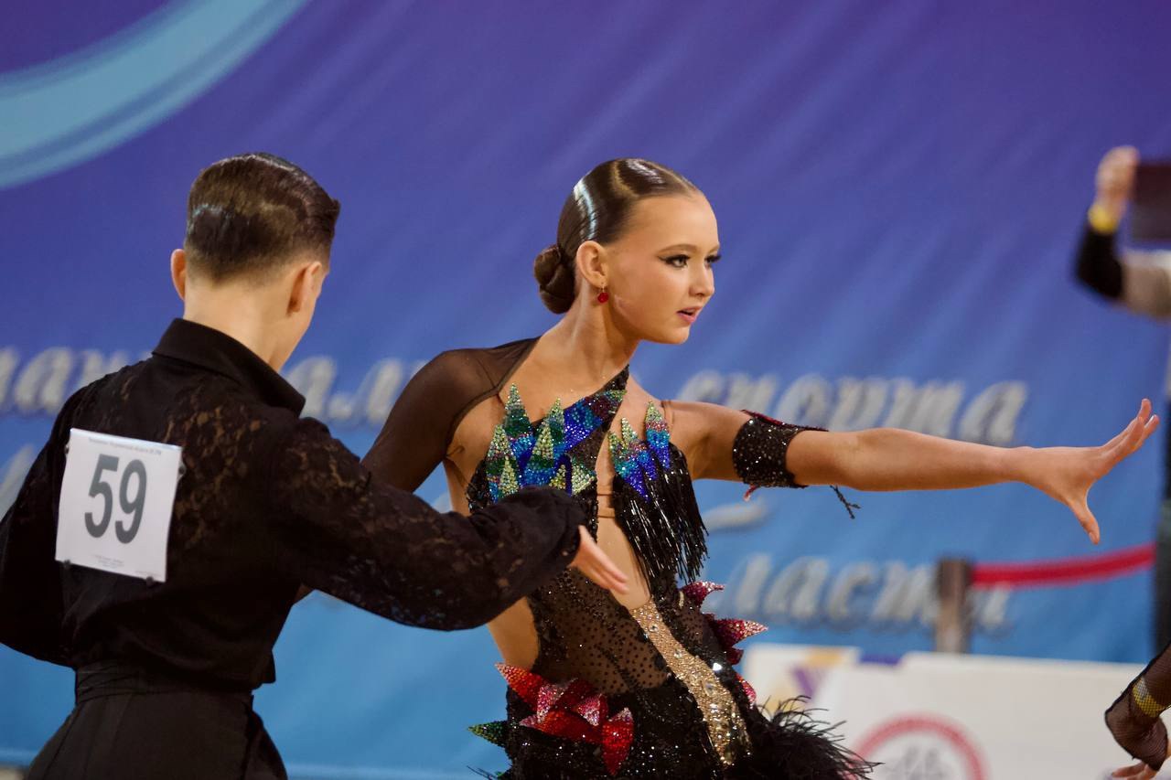 В Мурманске состоялись чемпионат и первенство области по танцевальному спорту В Мурманске состоялись чемпионат и первенство области по танцевальному спорту