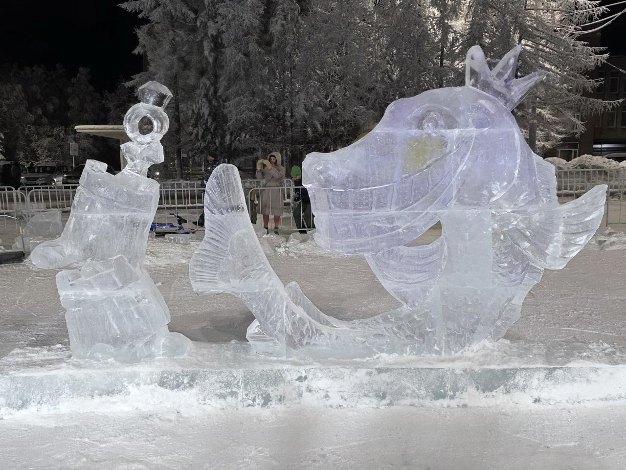 Мастера из разных городов России приняли участие в шоу-конкурсе "Бешеная пила" в Апатитах Мастера из разных городов России приняли участие в шоу-конкурсе "Бешеная пила" в Апатитах