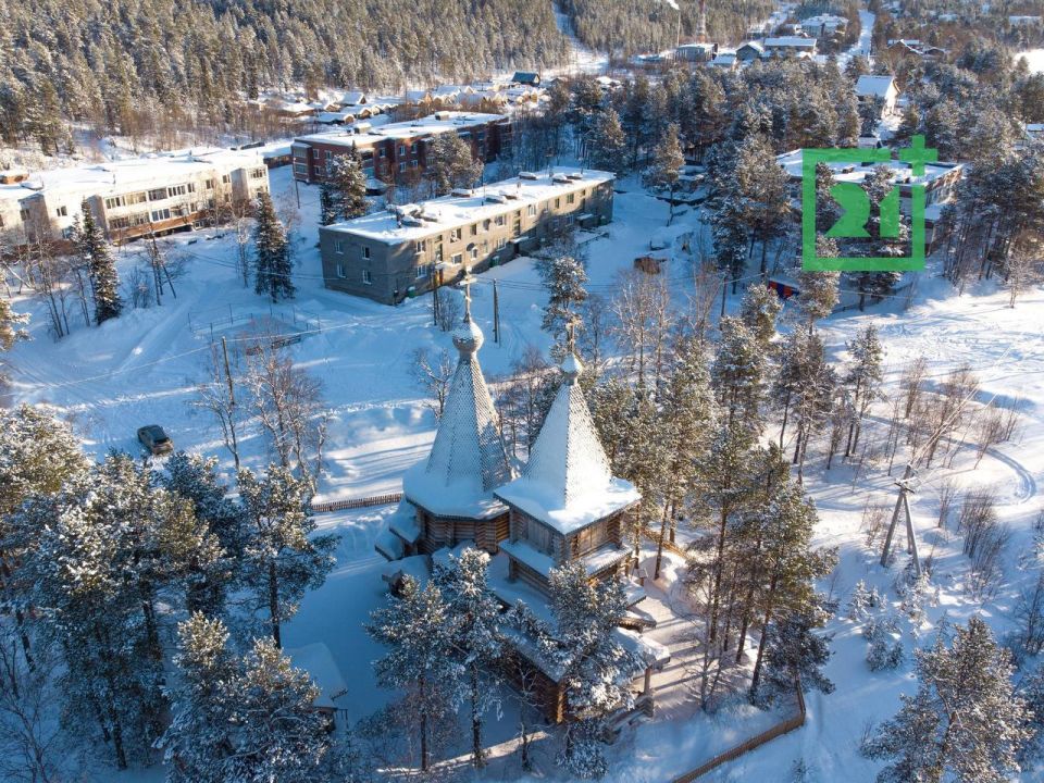 Между двумя берегами: старинный подвесной мост под Мурманском