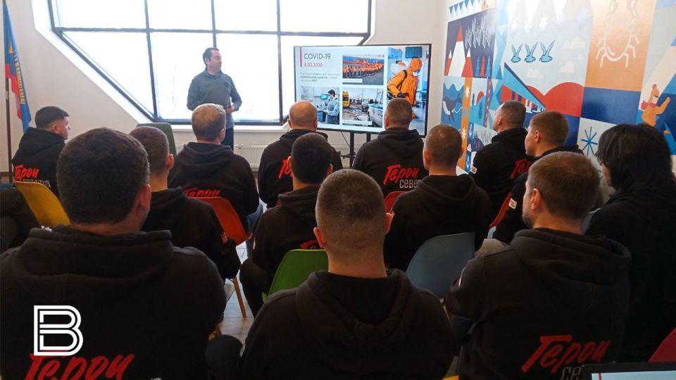 Андрей Чибис провел с участниками программ "Герои Севера" открытый диалог