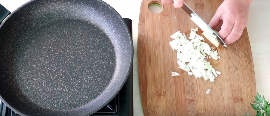 Котлеты по-гомельски: Нежные и Сочные Рецепты для Каждый День