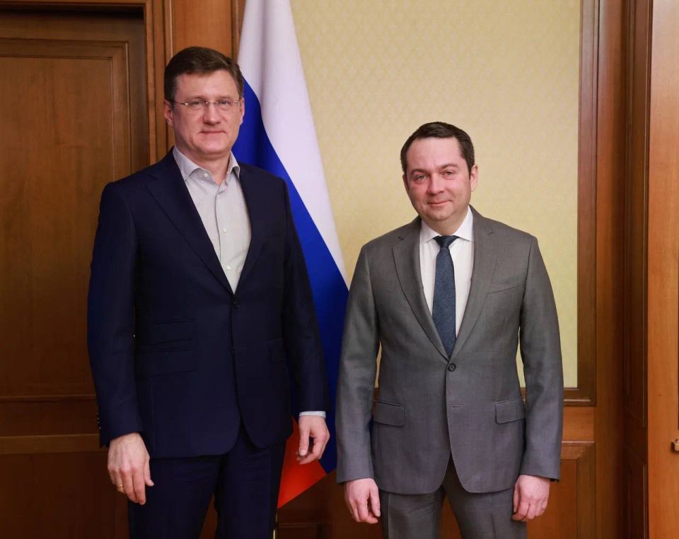 Александр Новак встретился с губернатором Мурманской области Андреем Чибисом