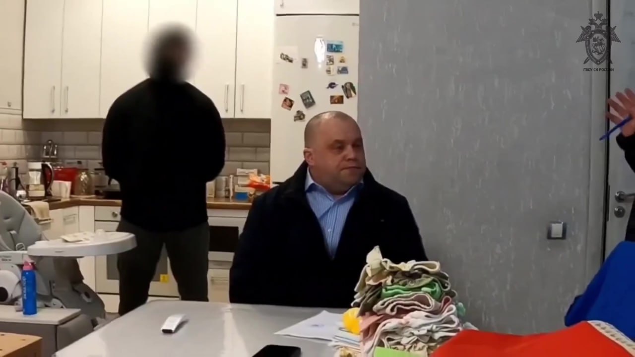 Экс-главу Печенгского округа Андрея Кузнецова отправили под домашний арест