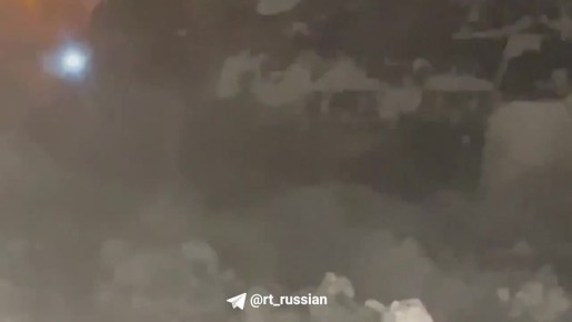 Ситуация в заснеженной Териберке: дорога в Мурманск всё ещё закрыта, трассу расчищают от сугробов, людей вывозят небольшими группами