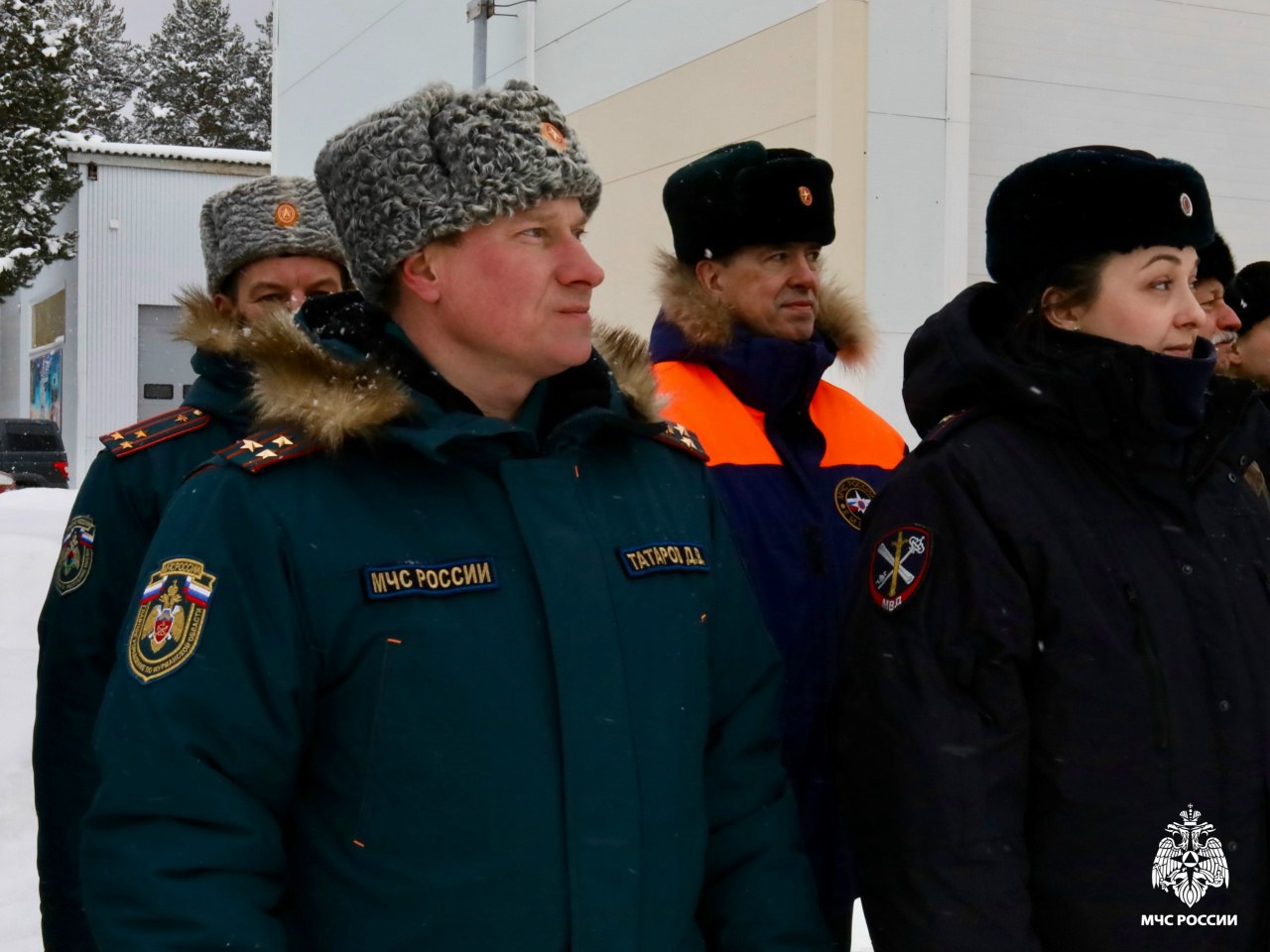 Спасатели из Мурманской области приняли участие в международном фестивале "Русский лед-2026" Спасатели из Мурманской области приняли участие в международном фестивале "Русский лед-2026"